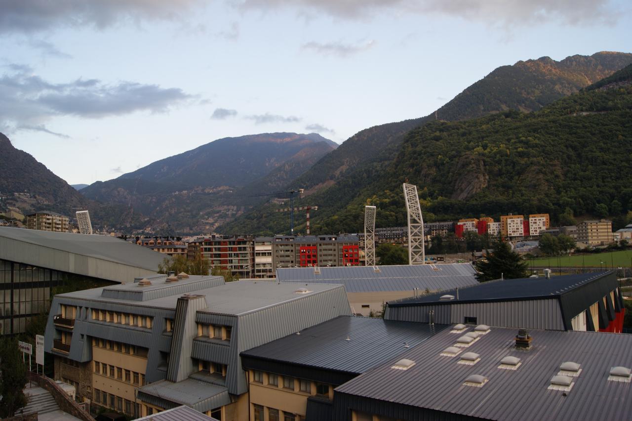 Hotel Font Del Marge Andorra la Vella Exterior photo